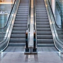 บันไดเลื่อนทำความสะอาดตัวเอง
